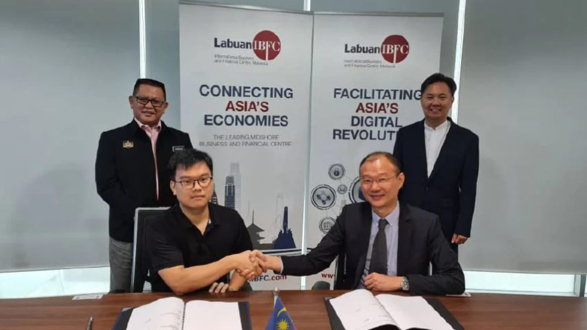 sotatek-signed-mou-contract-with-hwg